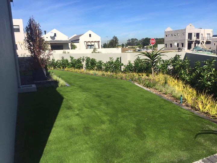 https://www.artificialgrasssomersetwest.co.za/wp-content/uploads/2020/07/14570377_1032303790248330_6083979496199103656_n.jpg